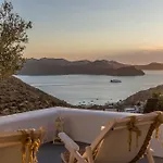 Milos Sunset Delux Apartamento Tripití