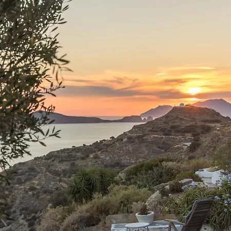 Milos Sunset Delux Tripití